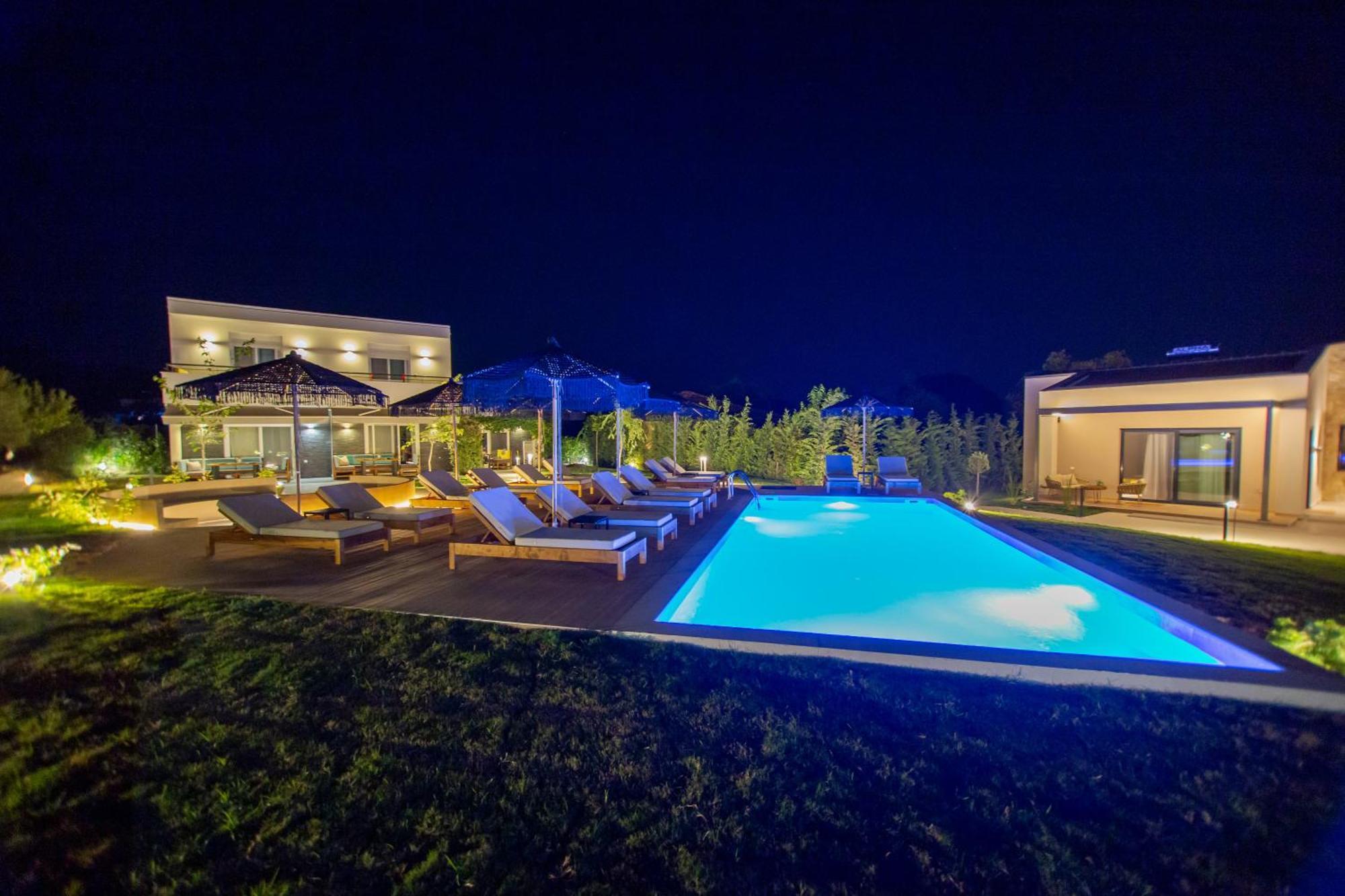 Terra Holiday Homes อัสโปรวาลตา ภายนอก รูปภาพ