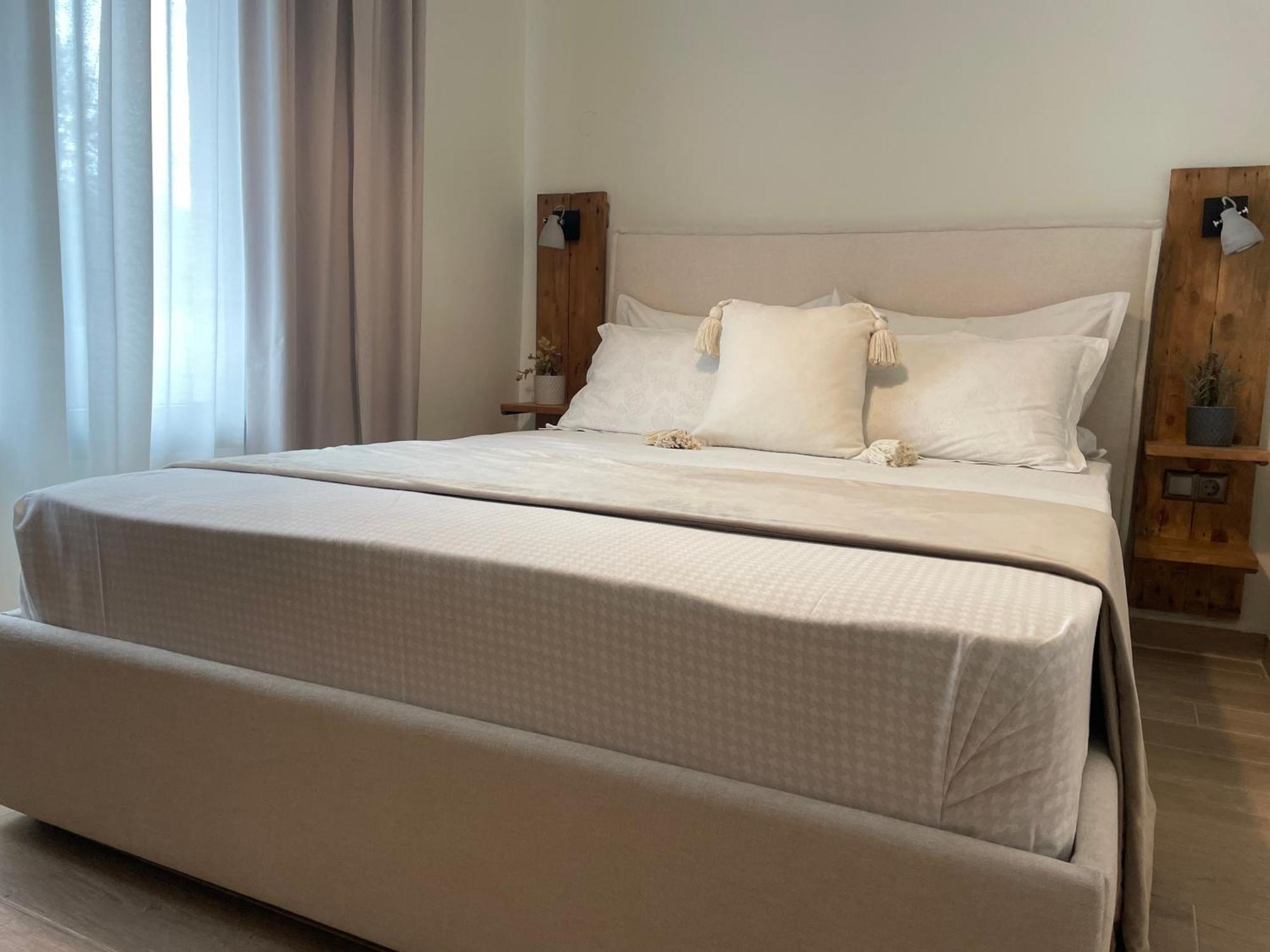 Terra Holiday Homes อัสโปรวาลตา ภายนอก รูปภาพ